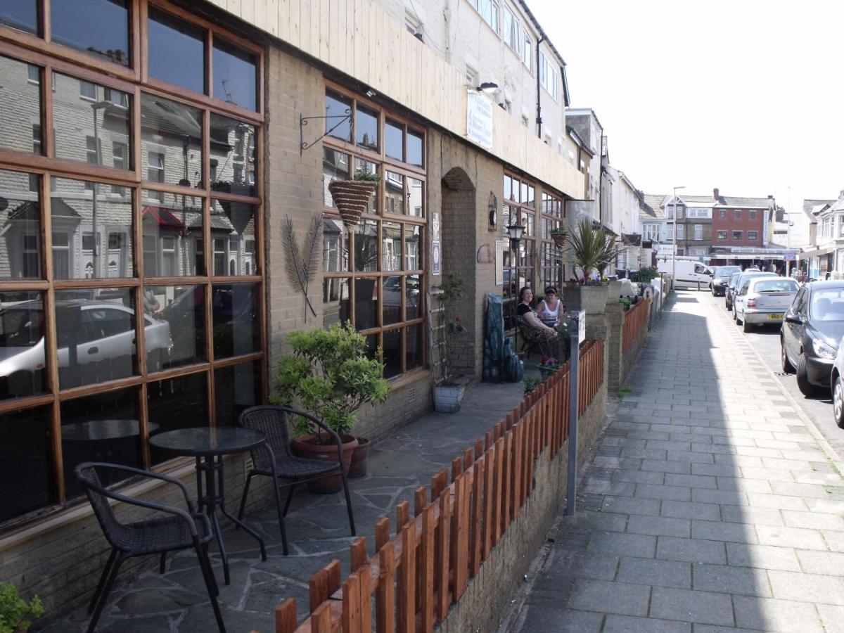 The Clarendon Hotel Блекпул Екстериор снимка
